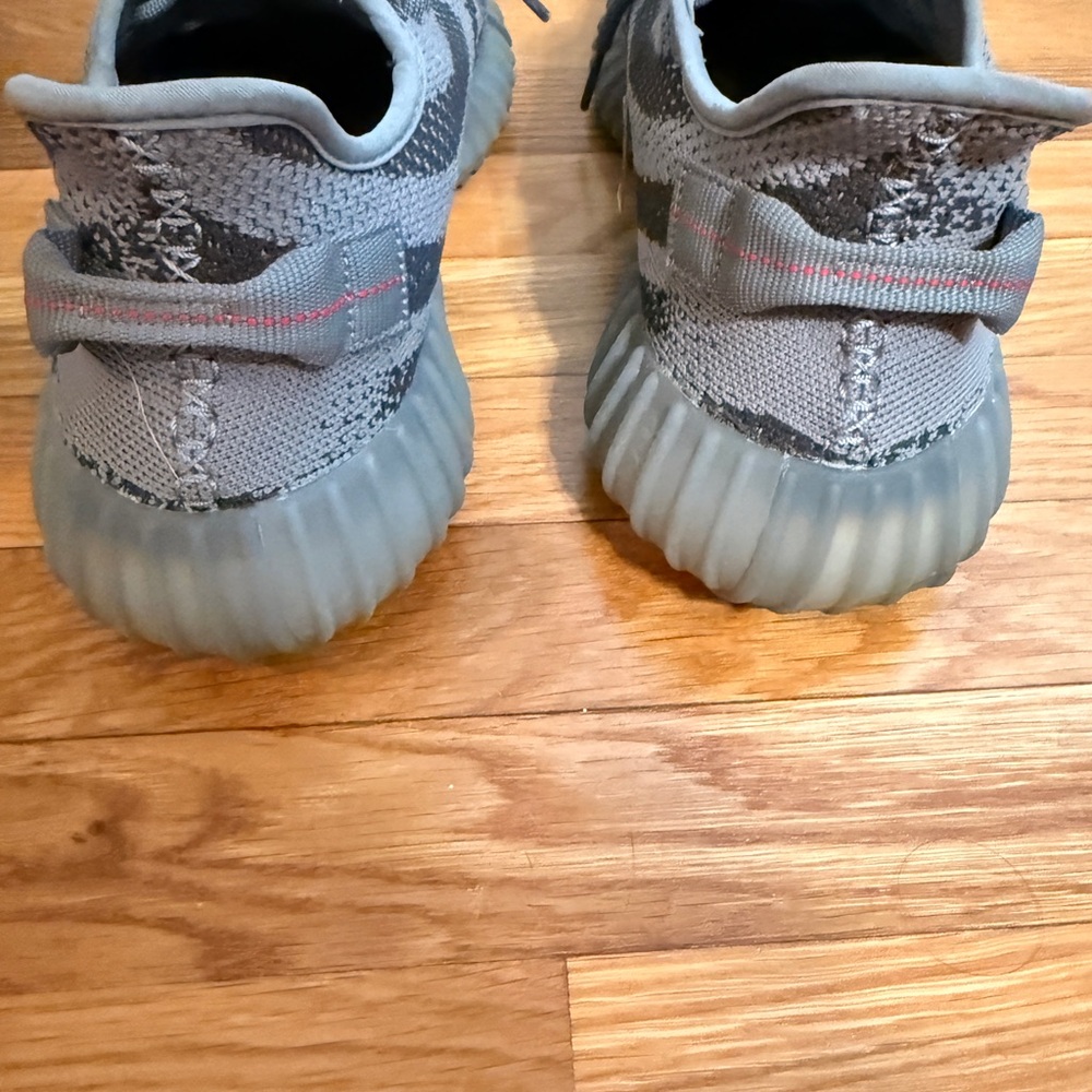 Yeezy Gray Athletic Shoes with Red Accents - Picture 3 of 3
